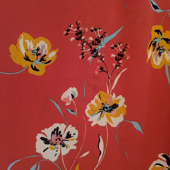 Floral Tank Top - Picture 2 of 2